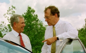 Eaton and Schrempp test driving the Chrysler 300M
