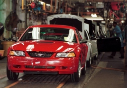 mustang plant-klein.jpg (35574 Byte)